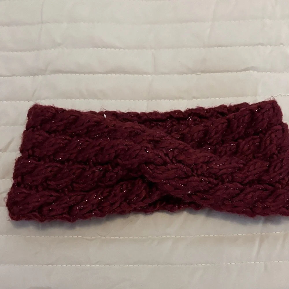 Elegant Maroon Knit Headband